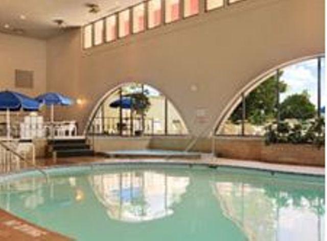 Ramada Plaza Hotel Columbus Facilities photo